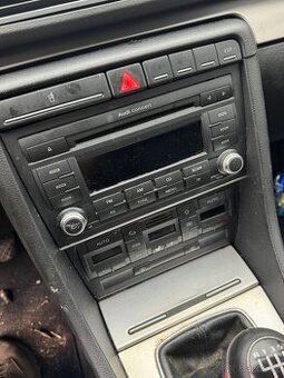 Dvoudin radio audi a4 b7