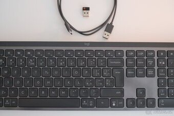 Klávesnice Logitech MX Keys na Mac + Windows, české klávesy