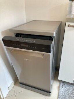 Myčka nádobí Whirlpool WSFO 3O34 PF X nerez