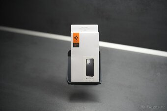 Prodám Spigen Thin Fit kryt pro Apple iPhone 14 Pro černá