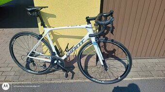 Silniční kolo Giant