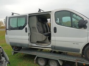 Renault Trafic 2.5dci automat  sedačky 1+1 - 1
