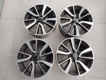 5x114.3 7Jx19 ET40 Originální ALU disky Nissan
