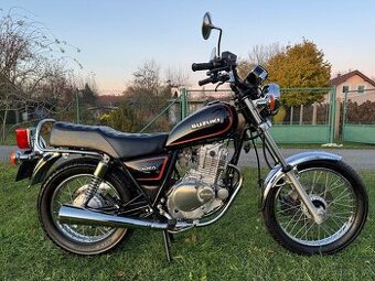 Suzuki GN 250   / 1995 / 7.837 km /