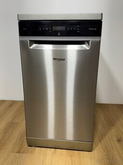 Myčka nádobí Whirlpool WSFO 3O23 PF X nerez