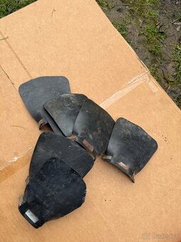 Babetta 210/215 zástěrka