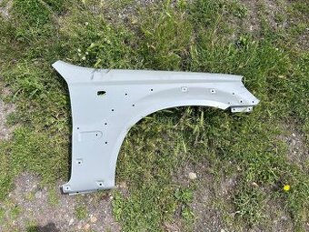 Pravý přední blatník Hyundai Terracan