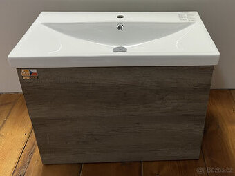 Skříňka InteDoor, umyvadlo Cerastyle 80, baterie HansGrohe