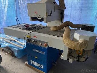 HOUFEK TWINGO KARTÁČOVACÍ STROJ