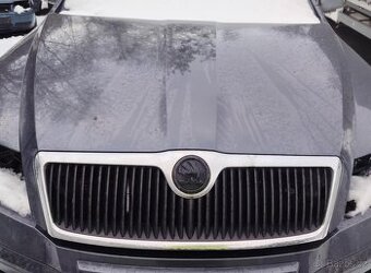 prodám kapotu vč masky na Škodu Octavii 2 před FL - 1