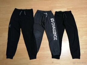 Chlapecké tepláky vel. 140, 134/140