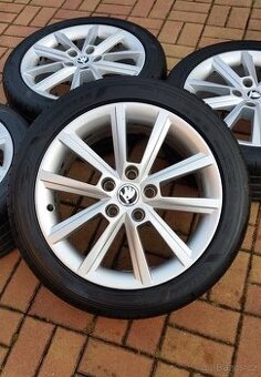 ALU kola ŠKODA Octavia 3 5x112 R17 zánovní pneu 2025 7mm