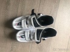 cyklistické tretry  SPECIALIZED