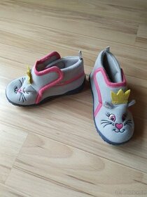 Bačkory Lupilu vel.24