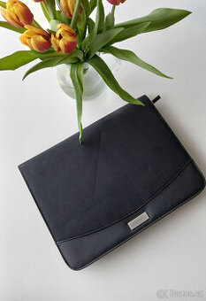 Obchodní diplomatka/ konferenční desky/ Spisovka Prodes