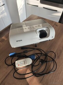 Projektor EPSON EMP-S5