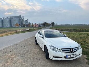 Mercedes-Benz Třídy E, 2.2CDi E250 cupe