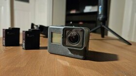 GoPro Hero 5 + gimbal Feiyu Tech G5 + příslušenství