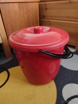 Kýbl s víkem 15 l