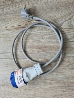 Redukce - připojení karavanu k elektrice 230 V