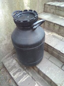 barel černý 50l