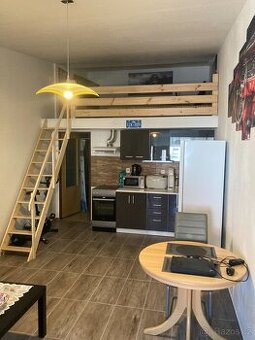 Byt Mezonet Čáslav 2+kk 35 m2 - žádná realitka
