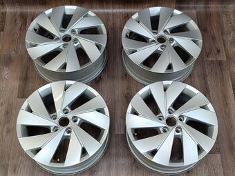 5x112 Volkswagen 6,5Jx17 ET46 BELMONT číslo 5H0601025B alu