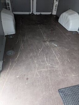 Prodám dřevěnou podlahu Ducato L4