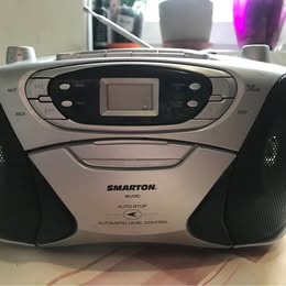 Rádio , přehrávač kazet a CD - 1