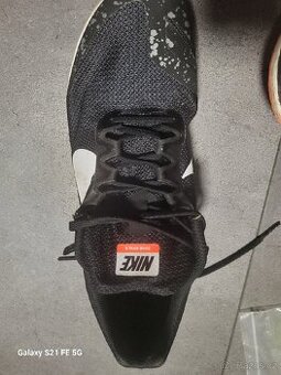 Tretry NIKE - 1