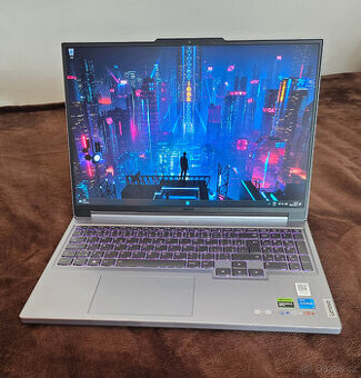 Prodám Lenovo Legion Slim 5 16IRH8 Misty Grey (kovový)