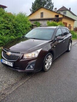 Chevrolet Cruze SW Combi 2.0 tdi 120kW rv 2012