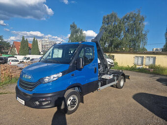 Iveco Daily 50C18 • nový hákový nosič • automat • uzávěrka •