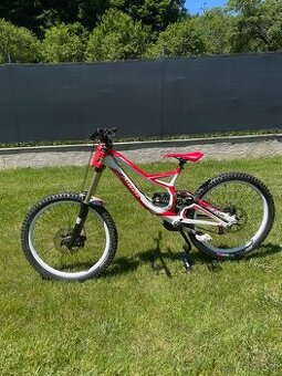 Kolo specialized demo 8 dh - 1