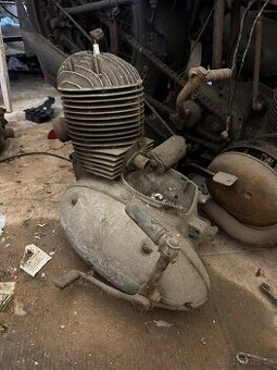 Jawa Pérák - Motor