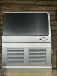 PRAVÉ posuvné DVEŘE na VW T5 T6 s ventilačními mřížkamy