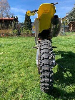 Suzuki rmz 250 - 1