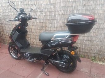 Nový model E Fichtl Racceway - motokolo