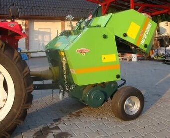 Balikovač za traktor