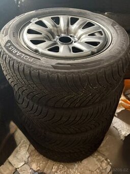 Zánovní sada 205/60R16 92H 5x114,3 toyota corolla