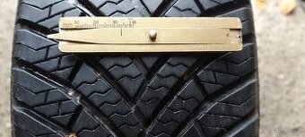 Celoroční pneu 175/65R14 LingLong (26)