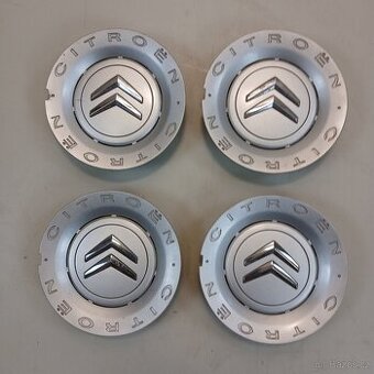 Sada středových pokliček značky Citroën