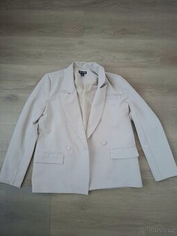 Béžové sako – PRETTY LITTLE THING, velikost 36
