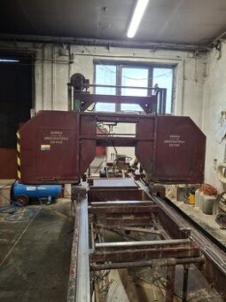 Kmenová pásová pila Serra