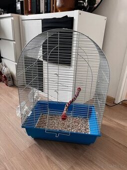 Klec pro papouška.