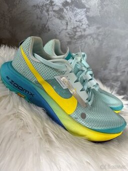 Nike Zoomx Ultrafly - Velikost 44