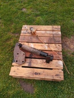 Tlumič řízení Zetor 5245