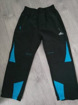 Prodám dětské softshellové kalhoty  vel. 122