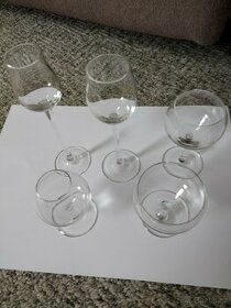 Sada skleniček miniatur