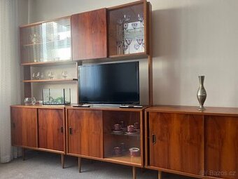 Brusel Obývací stěna a nábytek